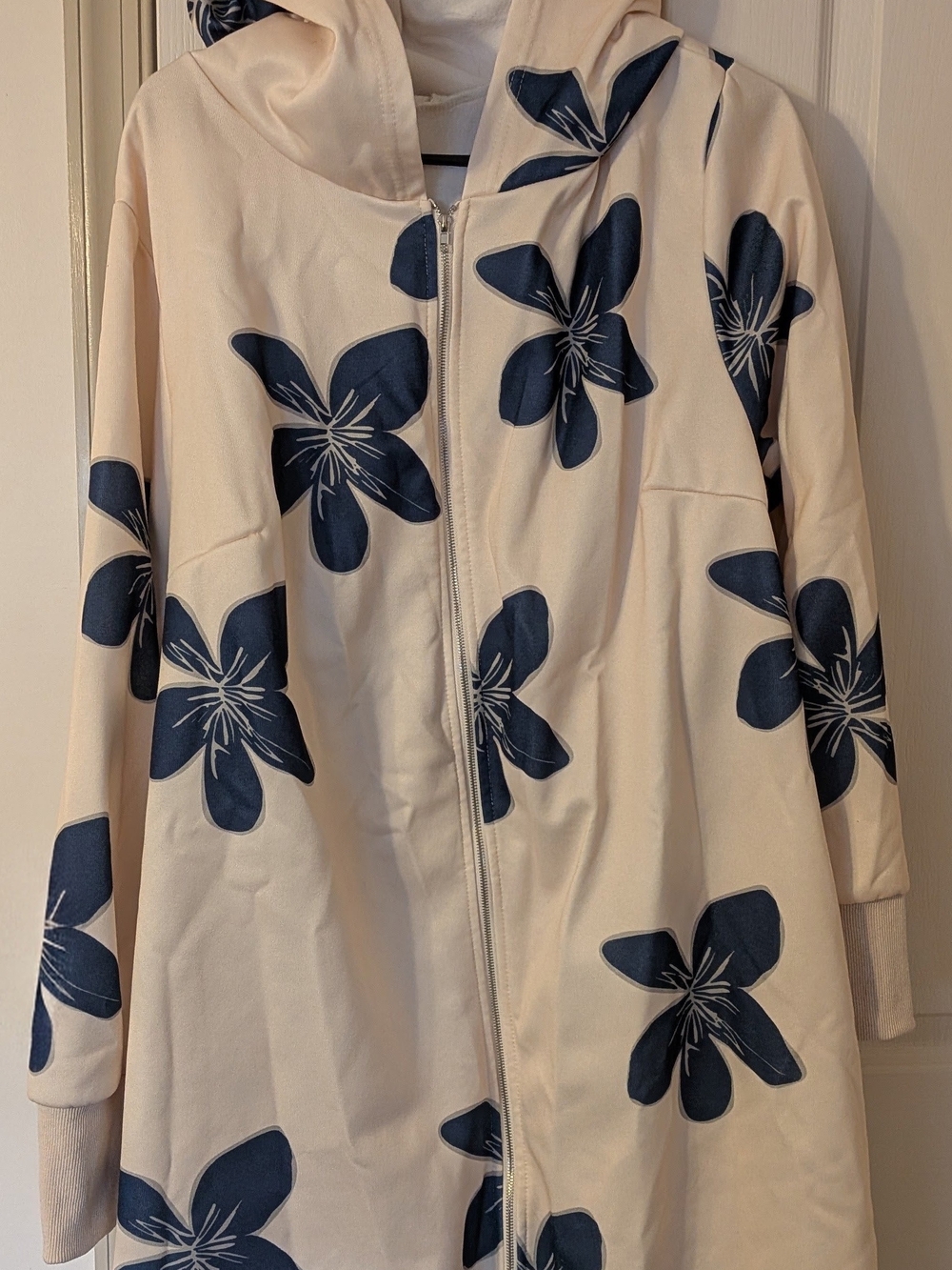 SHEIN Cream Trench Coat with Navy Floral Print